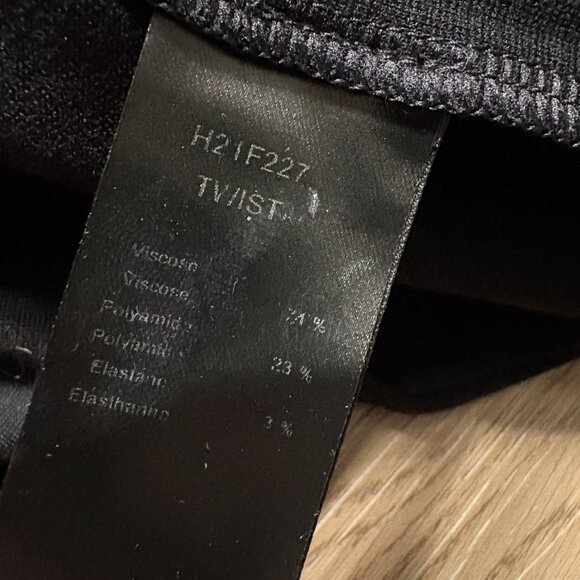 Anne Fontaine Twist Top black cropped sweater size 44 US 12 L statement Bows - Picture 12 of 13